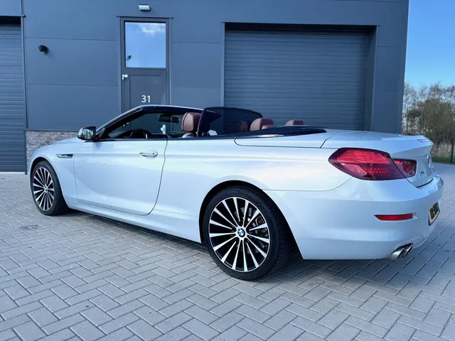 BMW 6 Serie Cabrio 650xi High Executive 2014 Benzine 16