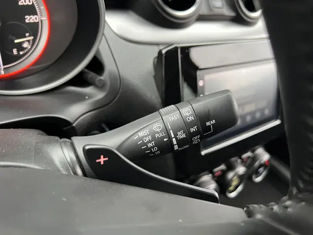 Suzuki Swift 1.2 Style Smart Hybrid 2022 Benzine 29