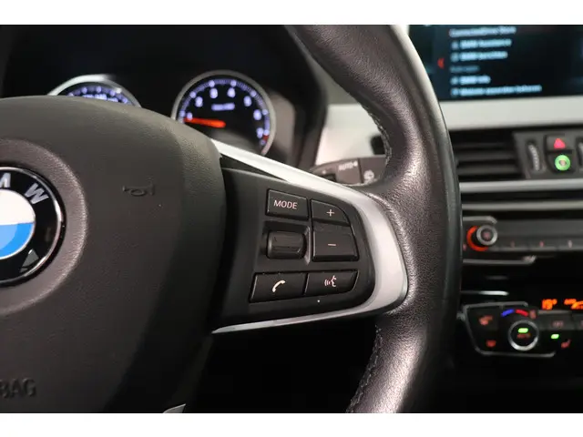 BMW X1 sDrive20i Orange Edition III 2019 Benzine 24