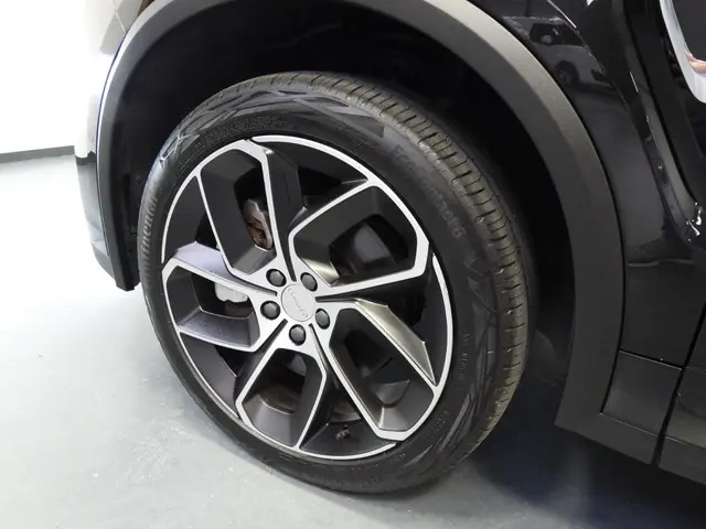 Lynk & Co 01 1.5 PHEV BlackLine 2023 Hybride Benzine 43