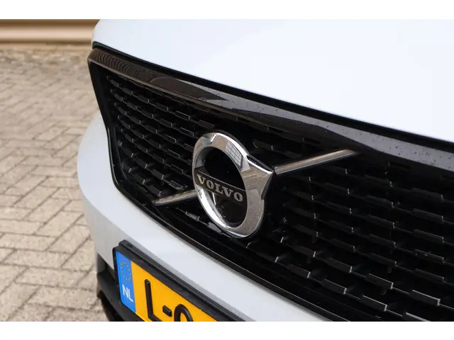 Volvo XC40 T5 Recharge R-Design 2021 Hybride Benzine 36