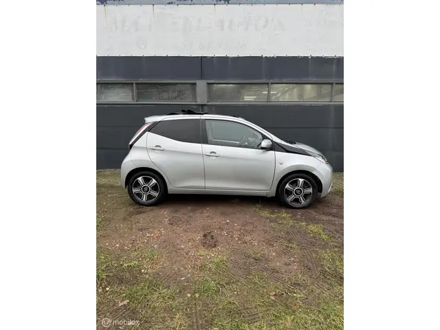 Toyota Aygo 1.0 VVT-i Automaat|Vouwdak|NAP 2017 Benzine 7