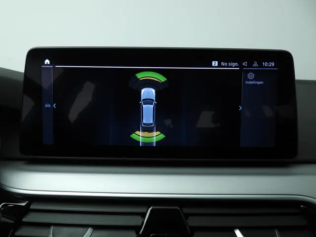 BMW 5 Serie Touring 530e 2023 Hybride Benzine 21