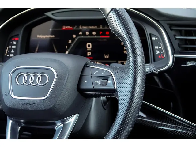 Audi SQ8 4.0 TFSI quattro 2021 Benzine 30