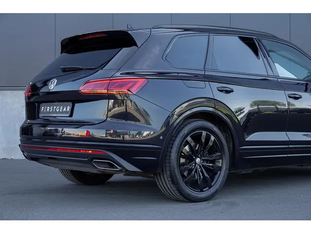 Volkswagen Touareg 3.0 TDI R-Line 2018 Diesel 11