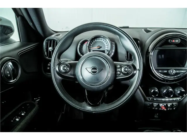 MINI Countryman 1.5 Automaat One Salt 2020 Benzine 8