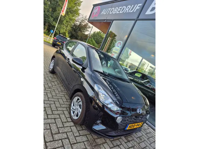 Hyundai i10 1.0 Comfort 2023 Benzine 14