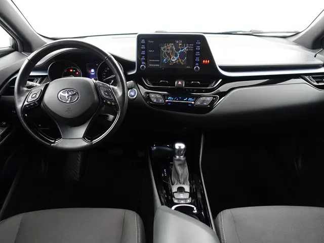 Toyota C-HR 1.8 Hybrid Executive Aut- 2021 Hybride Benzine 7