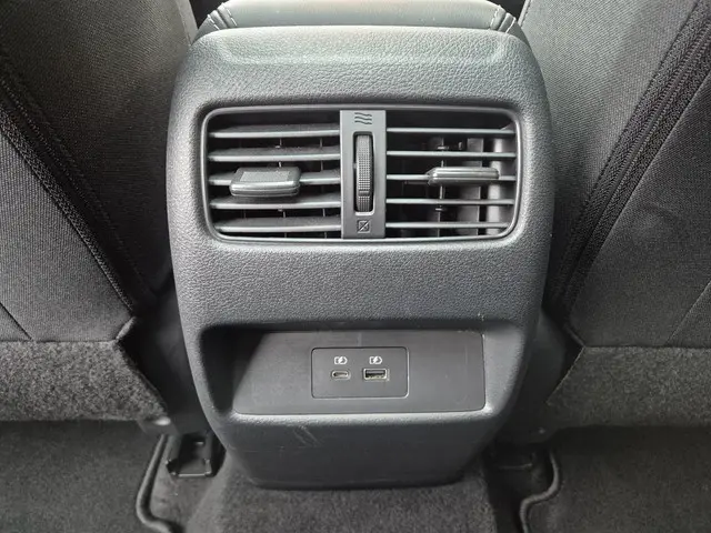 Nissan QASHQAI 1.3 MHEV Xtronic N-Connecta 2022 Benzine 34