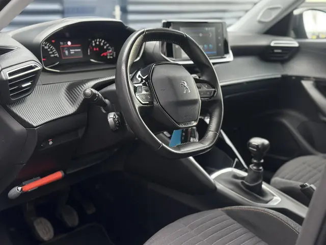 Peugeot 2008 1.2 PureTech 100pk Active 2020 Benzine 25