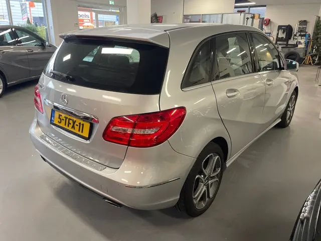 Mercedes-Benz B-Klasse 180 Ambition 2014 Benzine 5