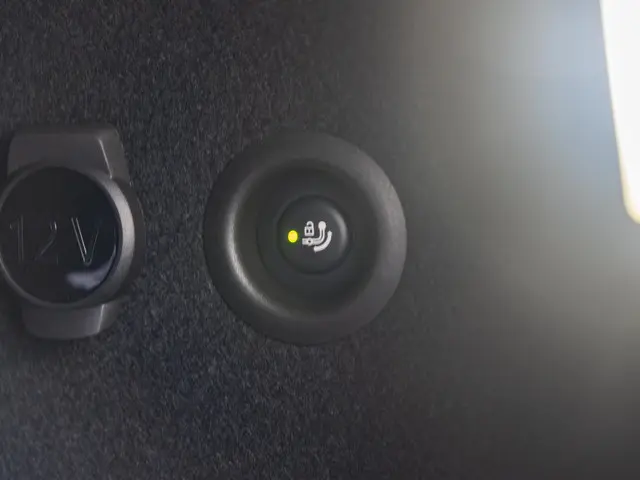 BMW X1 xDrive23i 2025 Benzine 24