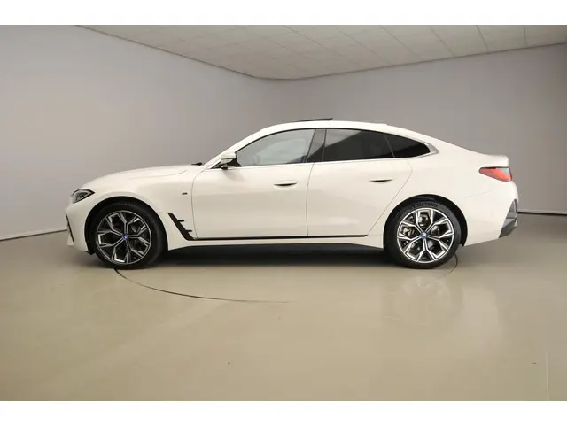 BMW i4 Gran Coupe eDrive35 2024 Elektrisch 2