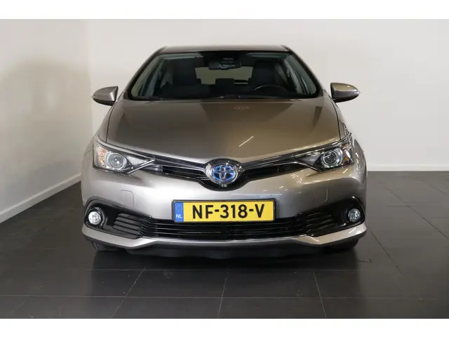 Toyota Auris 2
