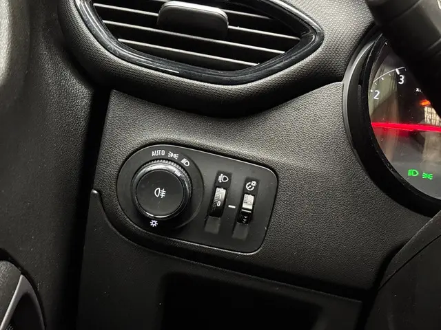 Opel Crossland X 1.2 Sport 2021 Benzine 21