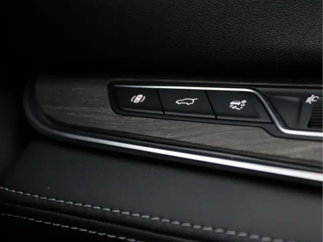 DFSK E5 PHEV 1.5 L2 2025 Hybride Benzine 40