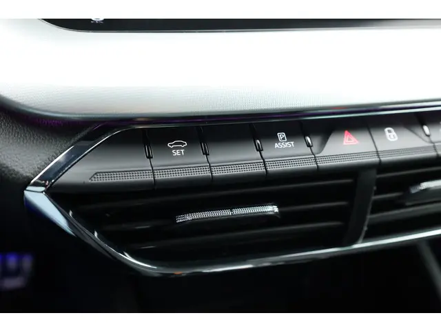 Škoda Octavia Combi 2.0 TDI 2024 Diesel 24