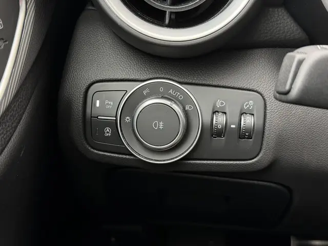 Alfa Romeo Giulia 2.0T Sprint 2022 Benzine 44