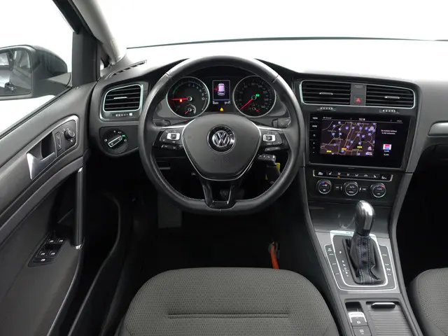 Volkswagen e-Golf Highline Aut- 2019 Elektrisch 6