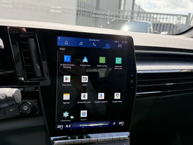 Renault Austral 1.3 TCe 160 X-Tronic Techno 2025 Benzine 32