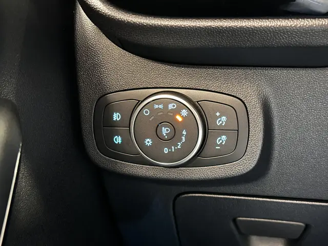 Ford Fiesta 1.1 Trend 2021 Benzine 15