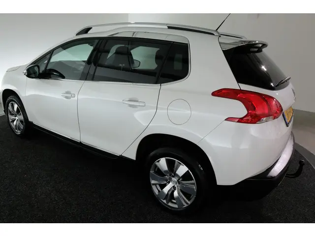 Peugeot 2008 1.6 VTi Allure 2014 Benzine 21