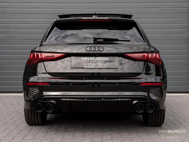 Audi A3 Sportback 45 TFSI e S-Line 2022 Hybride Benzine 8