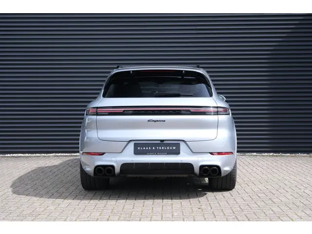 Porsche Cayenne 3.0 E-Hybrid 2023 Hybride Benzine 14