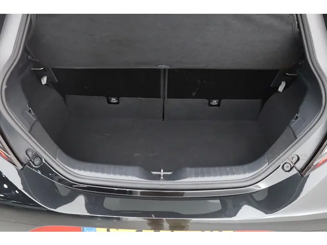 Toyota Aygo X 1.0 VVT-i MT Envy 2023 Benzine 24