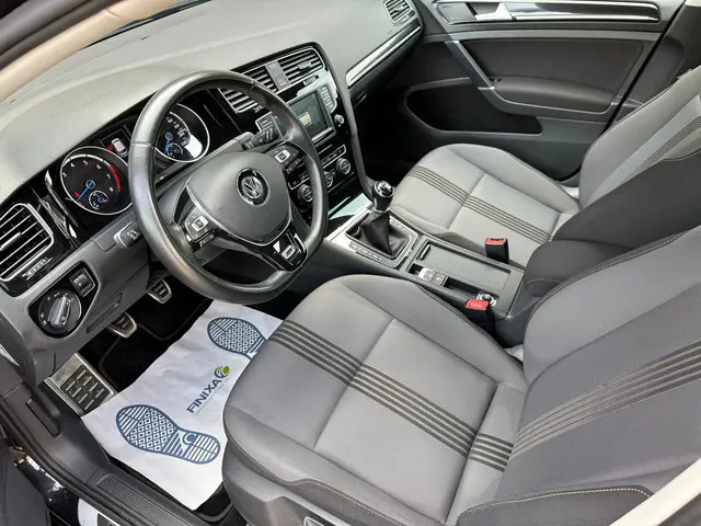 Volkswagen Golf 1.2 TSI Connected Series 2016 Benzine 18