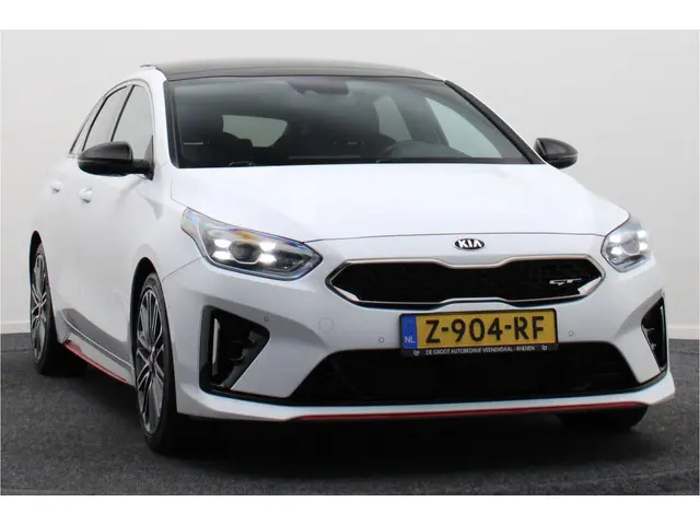 Kia ProCeed 1.6 T-GDI GT 2019 Benzine 24
