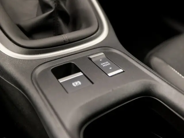 Jeep Avenger 1.2 Altitude Sport 2023 Benzine 27