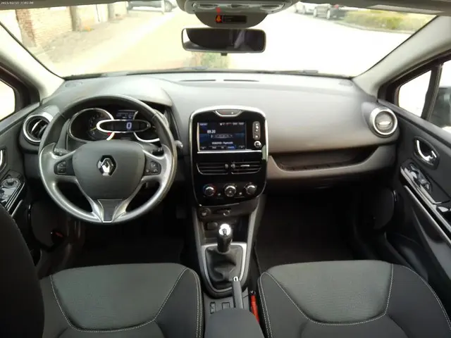 Renault Clio Estate 0.9 TCe Night&Day 2014 Benzine 9