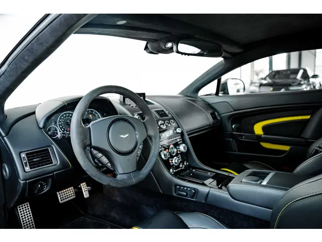 Aston Martin V12 Vantage S 2014 Benzine 29