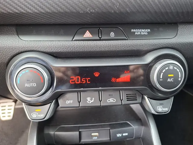 Kia Rio 1.0 T-GDi MHEV GT-Line 2023 Hybride Benzine 17