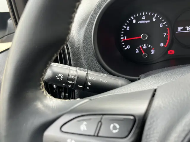 Kia Picanto 1.0 CVVT Design Edition 2018 Benzine 32