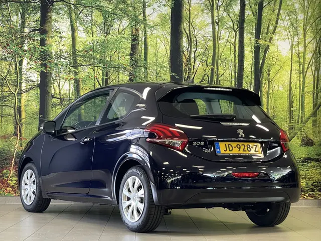 Peugeot 208 1.2 PureTech Active 2016 Benzine 7