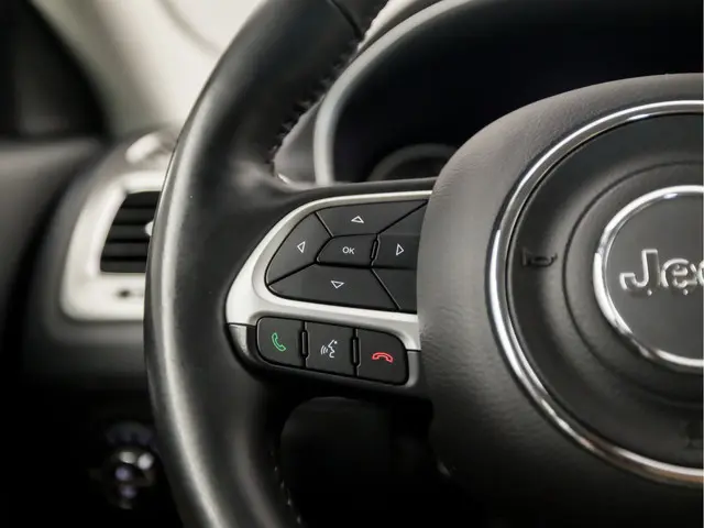 Jeep Compass 1.4 MultiAir Longitude 2018 Benzine 17