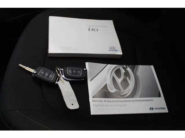 Hyundai i10 1.0i Comfort//Navi//Cruise!! 2020 Benzine 18