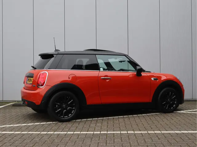 MINI Cooper Pepper 2018 Benzine 5