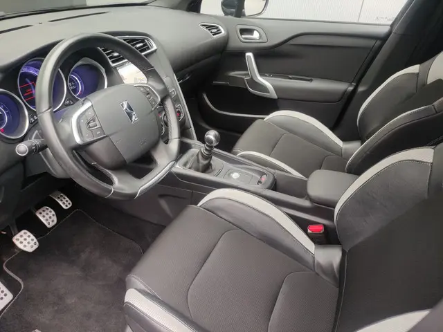 DS DS 4 1.2 '1955' !! VERKOCHT !! 2016 Benzine 11