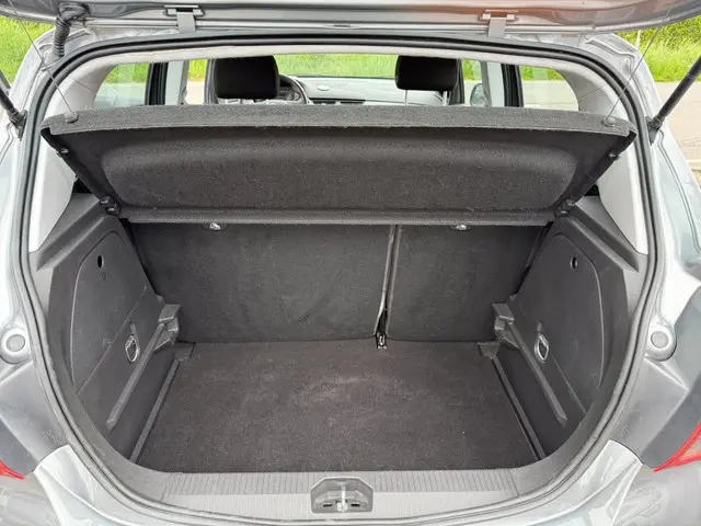 Opel Corsa 1.4 Favourite RIJKLAARPRIJS! 2018 Benzine 9