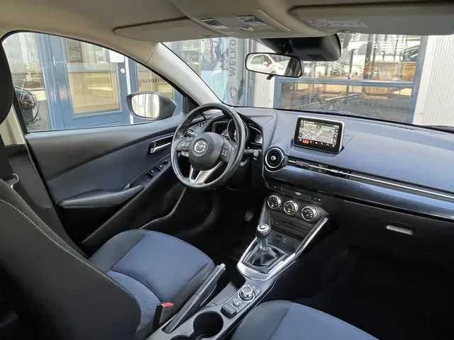 Mazda 2 1.5 Skyactiv-G GT-M Line 2016 Benzine 29
