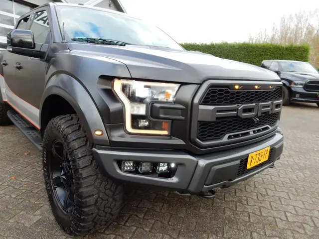 Ford F-150 RAPTOR 3.5 V6 Ecoboost SuperCrew 2017 LPG/Gas 2
