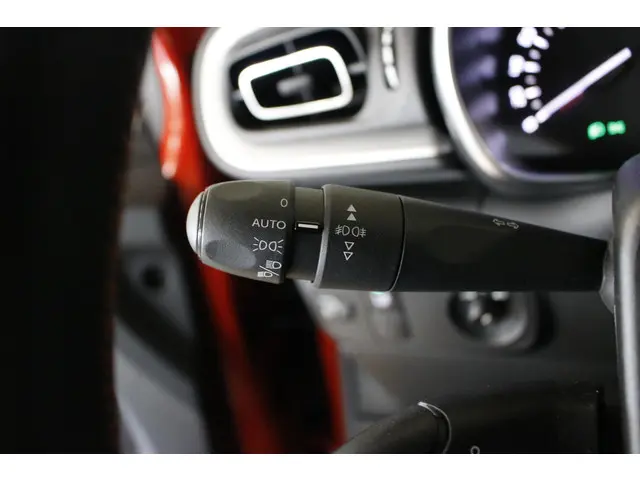 Citroën C3 1.2 PureTech Shine 2017 Benzine 15