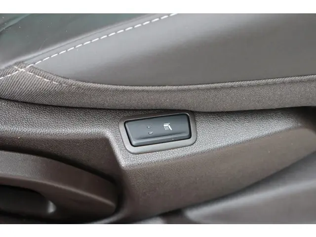 Renault Espace 1.8 TCe Initiale Paris 7p. 2019 Benzine 21