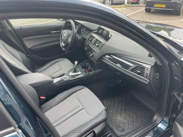 BMW 1 Serie 118i High Executive 2013 Benzine 18