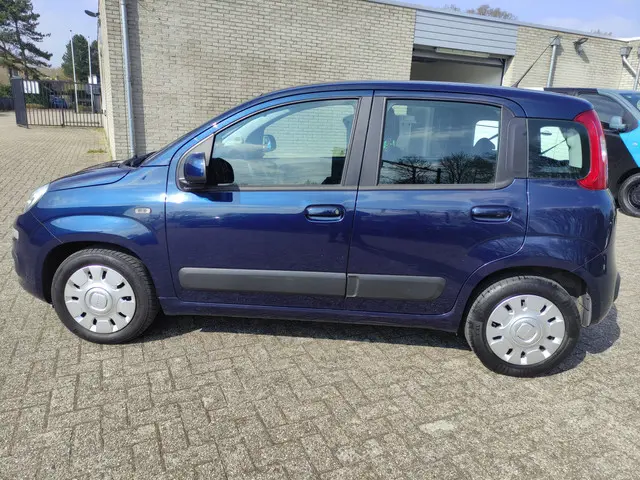Fiat Panda 1.2 69 Lounge 2017 Benzine 8