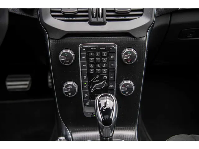Volvo V40 1.5 T3 Polar+ Sport 2019 Benzine 28