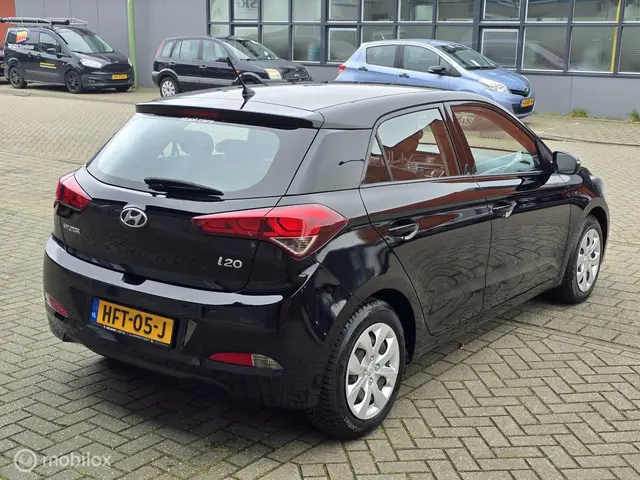 Hyundai i20 3